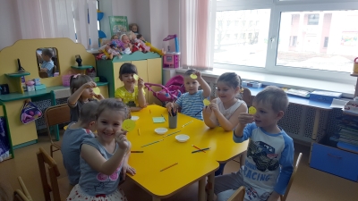 В Невельске акцию #Добрый знак поддержали сотрудники полиции и воспитанники детских садов.