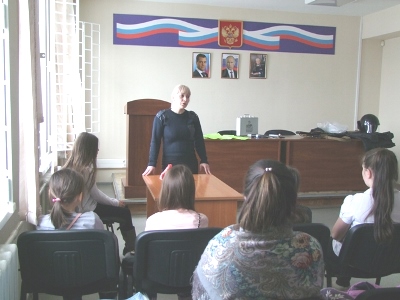 В рамках «Недели мужества» сотрудники полиции организовали для школьников экскурсию.