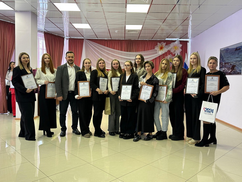 Укажите подпись к картинке.